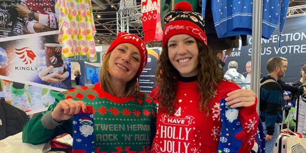 Pulls de Noël & bonnets sur mesure : l’esprit festif à votre image !