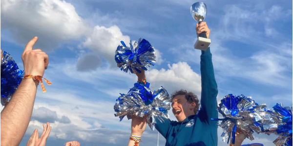 Week-end d’intégration : comment marquer les esprits avec des textiles et goodies personnalisés